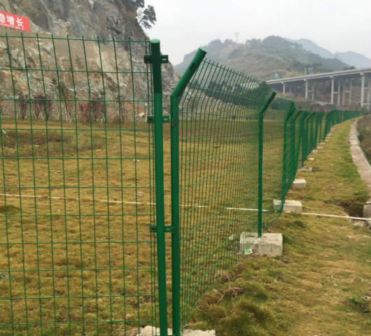 安徽公路護欄網(wǎng)，